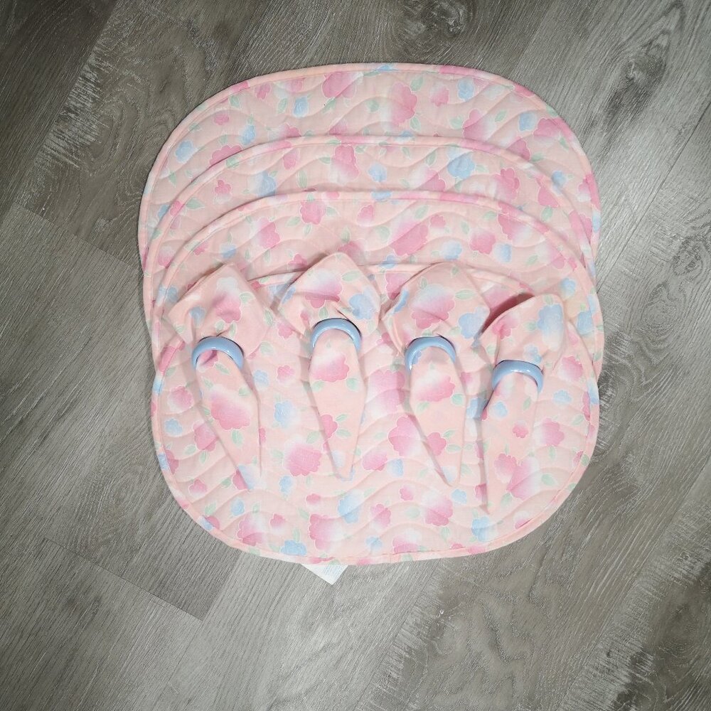 Table D' Hote 12 piece Set Placemats Napkins/Holders Pink Blue & Green Quilted